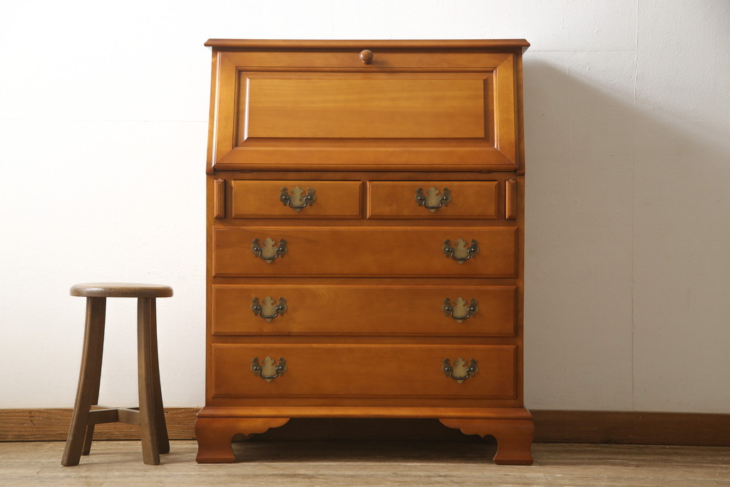 中古　横浜クラシック家具　ダニエル(Daniel)　アーリーアメリカン　気品漂うライティングビューロー(ワークデスク、机、在宅ワーク、在宅用チェスト)(R-051279)