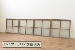 アンティーク建具　檜(ヒノキ)材　古典的な和の雰囲気を演出するマス目(升目)格子戸1枚(きつね格子、狐格子、蔵戸、玄関戸、引き戸)(R-062209)