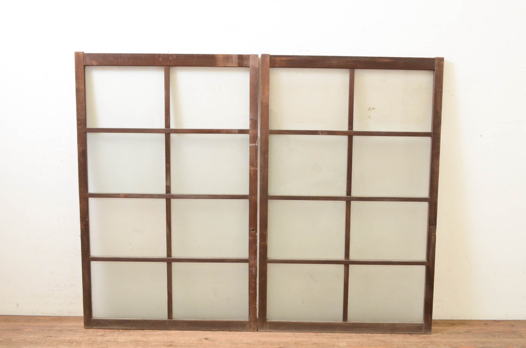 アンティーク建具　レトロな雰囲気が魅力のガラス窓2枚セット(引き戸、ガラス戸)(R-069654)