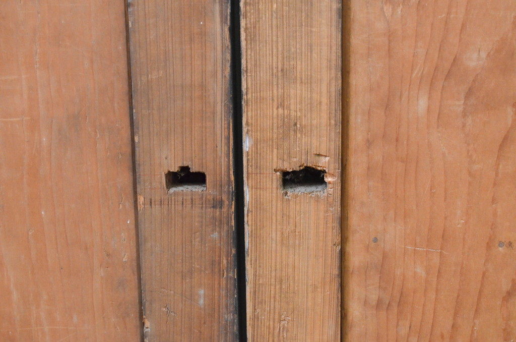 アンティーク建具　漆塗り　落ち着いた和の空間を演出する板戸窓2枚セット(引き戸)(R-069657)