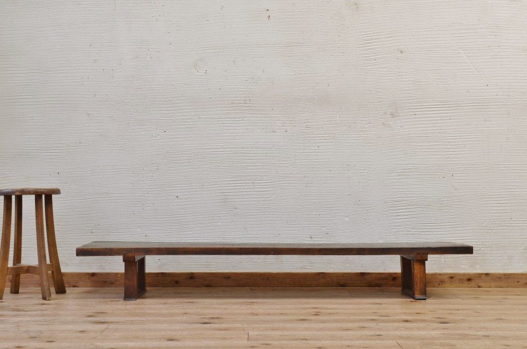 アンティーク家具　古い木味の脚付きアンティーク裁ち板(作業台)