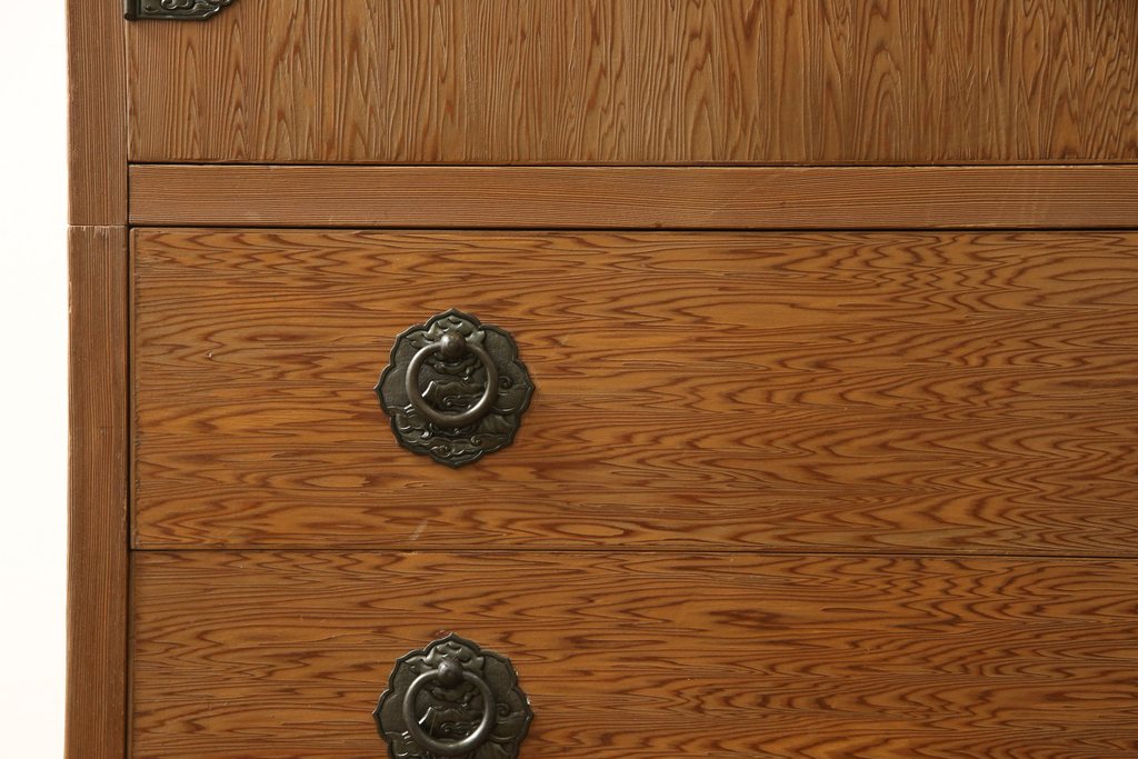 中古　屋久杉　品のある佇まいが上質な和の空間にピッタリな着物箪笥(和たんす、衣装タンス、衣装盆、引き出し)(R-058013)