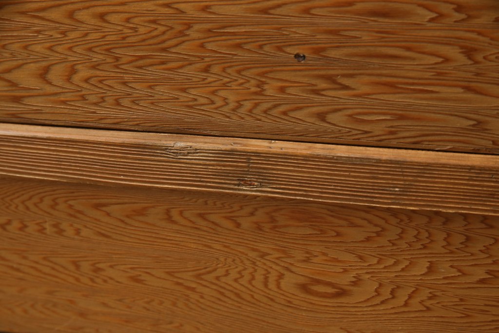 中古　屋久杉　品のある佇まいが上質な和の空間にピッタリな着物箪笥(和たんす、衣装タンス、衣装盆、引き出し)(R-058013)