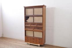 中古　高級品　極上　美品　凝ったつくりが美しい、本格的なアンティーク調李朝棚(アジアンキャビネット、朝鮮棚、李朝箪笥、収納棚)(R-055751)