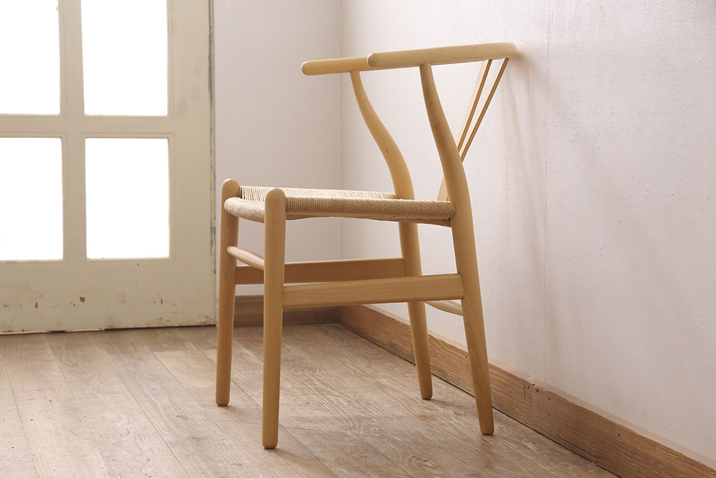 中古　北欧家具　デンマーク　ビーチ材　CARL HANSEN & SON(カール・ハンセン&サン) CH24 Yチェア ナチュラルスタイルの空間づくりにおすすめのペーパーコードダイニングチェア(アームチェア)(R-054167)