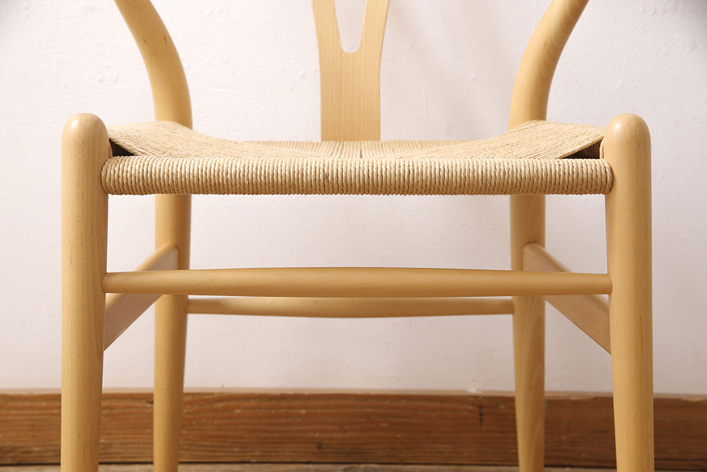 中古　北欧家具　デンマーク　ビーチ材　CARL HANSEN & SON(カール・ハンセン&サン) CH24 Yチェア ナチュラルスタイルの空間づくりにおすすめのペーパーコードダイニングチェア(アームチェア)(R-054167)