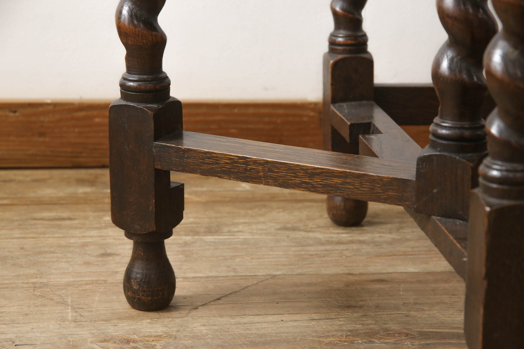 和製アンティーク　オーク材　ツイストレッグが特徴的なバタフライテーブル(エクステンションテーブル、オーバルテーブル、ダイニングテーブル、2人掛け、4人掛け)(R-063246)