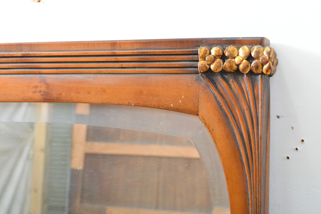 中古　美品　イタリア高級家具　メデア(Medea)　三分割されたデザインが珍しいウォールミラー(壁掛け鏡)(R-059436)