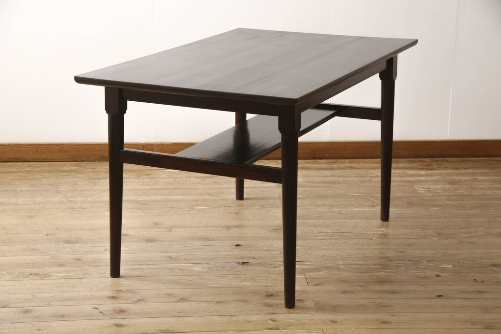 和製ビンテージ　松本民芸家具　深みのある色合いとシンプルなデザインがモダンな空間を演出するダイニングテーブル(作業台、ヴィンテージ)(R-053043)