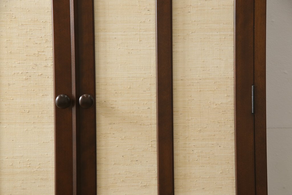 中古　美品　希少!!　松本民芸家具　葛布(くずふ)入り扉が目を引くブックケース(本箱、本棚、書棚、キャビネット、収納棚、戸棚)(R-058027)