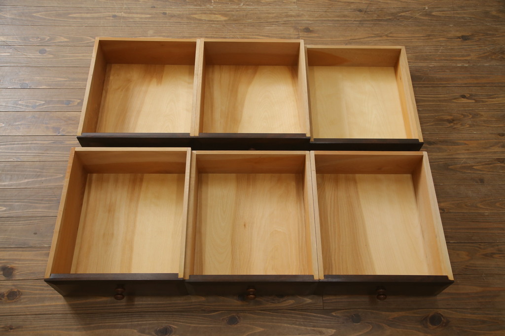 中古　美品　松本民芸家具　シンプルな作りで合わせやすいD型小物整理箪笥(縦型チェスト、引き出し、収納タンス)(定価約27万円)(R-075614)