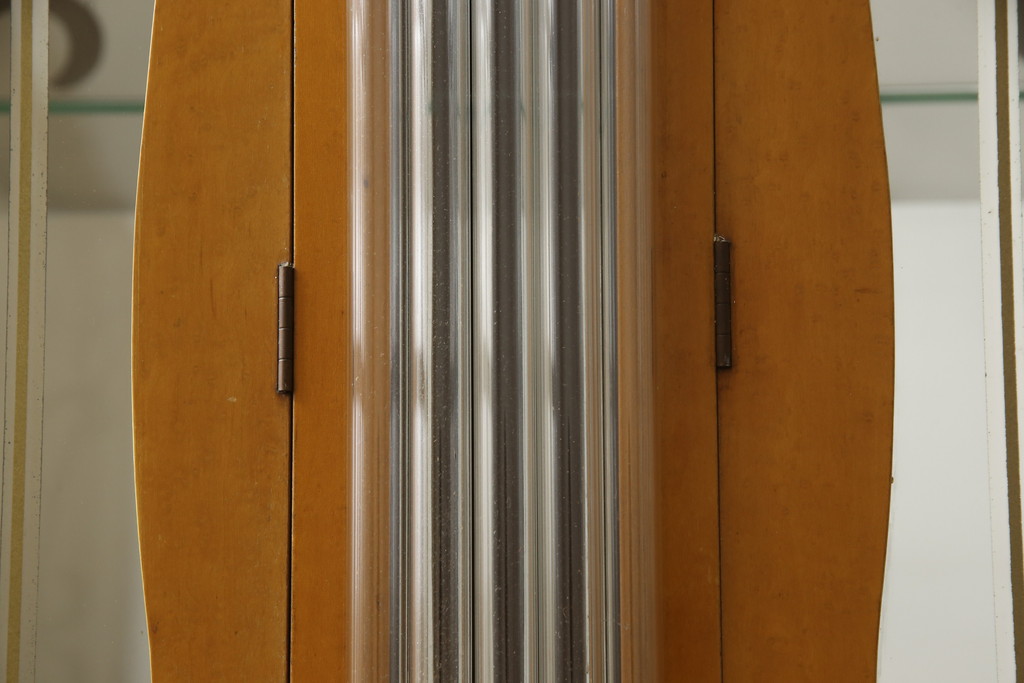 イギリスアンティーク　希少なデザインが個性的で面白いキャビネット(飾り棚、収納棚、サイドボード)(R-055637)