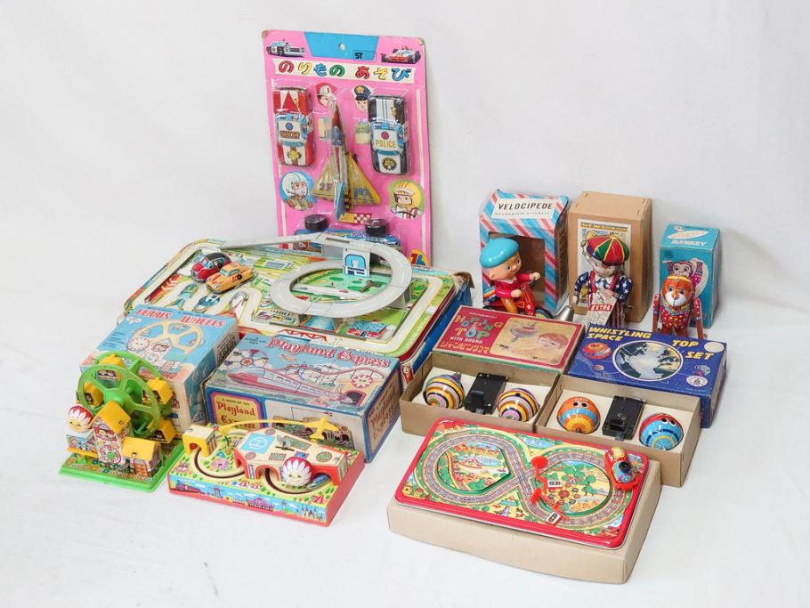NEWS-BOY　三輪車(VELOCIPEDE)　ACROBAT MONKEY　WHISTLING SPACE TOP SET　ジャンピングコマ　かんらん車　Playland Express　のりものあそび　FAIRYLAND TRAIN SET　HIGHWAY SET　ブリキのおもちゃ10点セット(猿、遊園地、観覧車、乗り物、ゼンマイ歩行、フィギュア、人形、玩具、日本製)(R-078506)