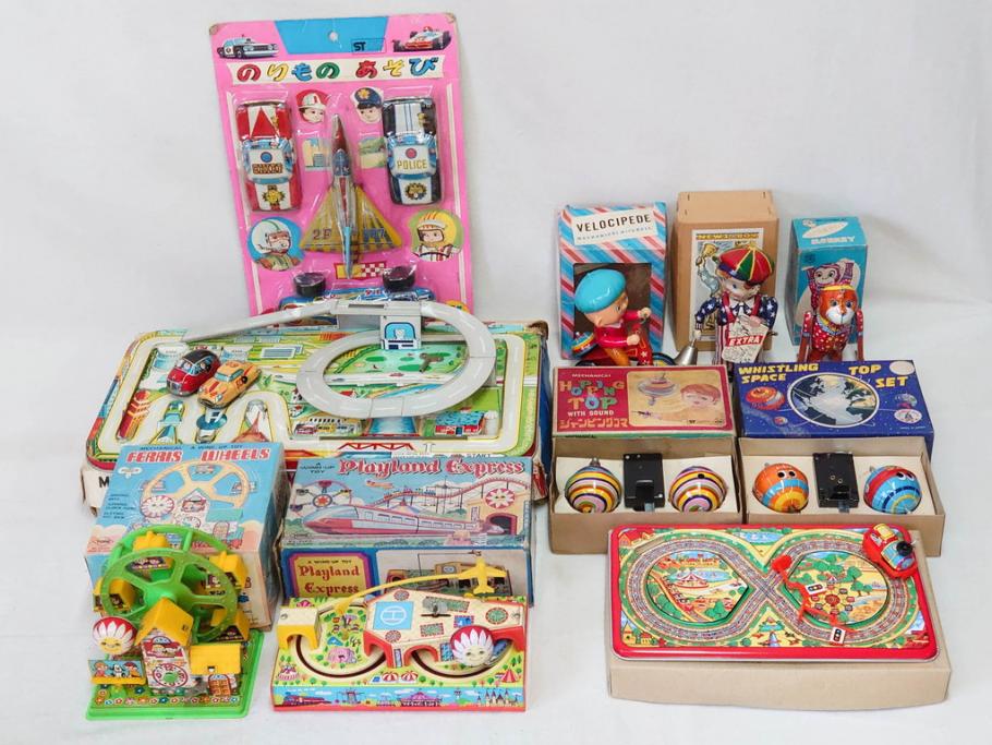 NEWS-BOY　三輪車(VELOCIPEDE)　ACROBAT MONKEY　WHISTLING SPACE TOP SET　ジャンピングコマ　かんらん車　Playland Express　のりものあそび　FAIRYLAND TRAIN SET　HIGHWAY SET　ブリキのおもちゃ10点セット(猿、遊園地、観覧車、乗り物、ゼンマイ歩行、フィギュア、人形、玩具、日本製)(R-078506)