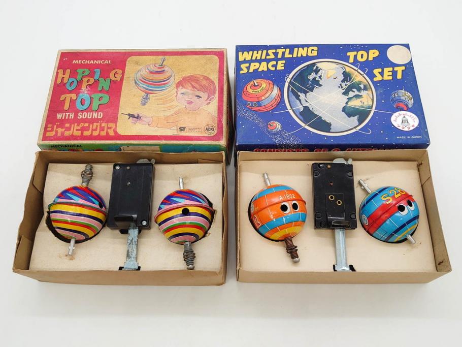 NEWS-BOY　三輪車(VELOCIPEDE)　ACROBAT MONKEY　WHISTLING SPACE TOP SET　ジャンピングコマ　かんらん車　Playland Express　のりものあそび　FAIRYLAND TRAIN SET　HIGHWAY SET　ブリキのおもちゃ10点セット(猿、遊園地、観覧車、乗り物、ゼンマイ歩行、フィギュア、人形、玩具、日本製)(R-078506)