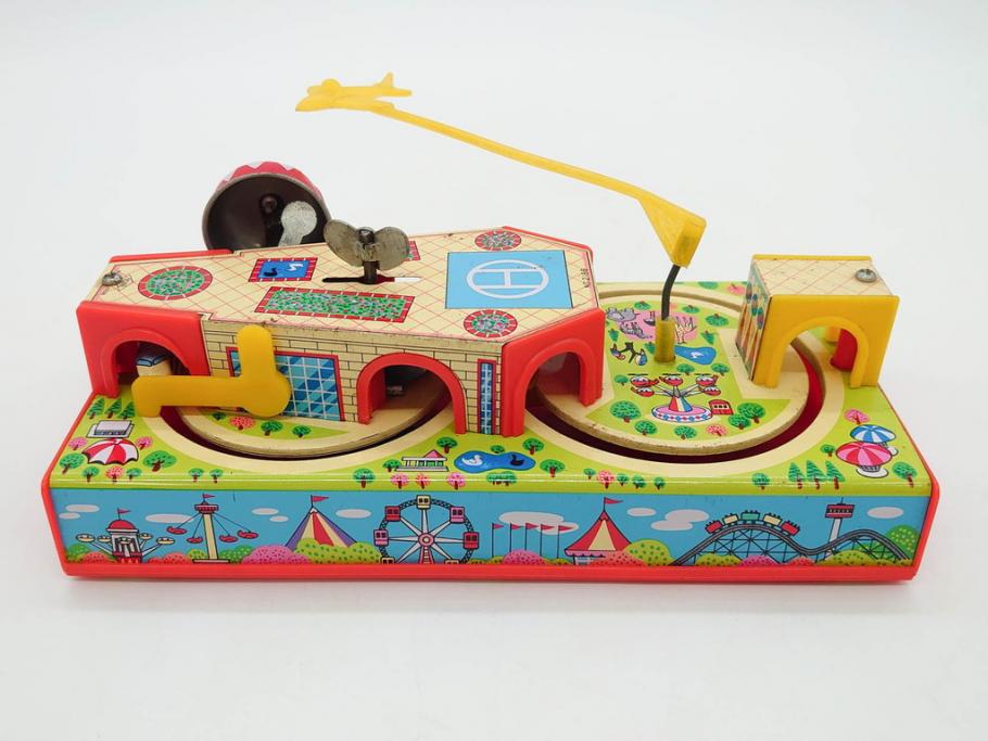 NEWS-BOY　三輪車(VELOCIPEDE)　ACROBAT MONKEY　WHISTLING SPACE TOP SET　ジャンピングコマ　かんらん車　Playland Express　のりものあそび　FAIRYLAND TRAIN SET　HIGHWAY SET　ブリキのおもちゃ10点セット(猿、遊園地、観覧車、乗り物、ゼンマイ歩行、フィギュア、人形、玩具、日本製)(R-078506)