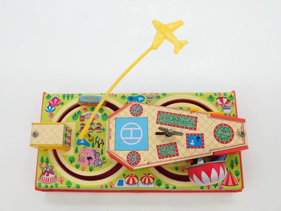 NEWS-BOY　三輪車(VELOCIPEDE)　ACROBAT MONKEY　WHISTLING SPACE TOP SET　ジャンピングコマ　かんらん車　Playland Express　のりものあそび　FAIRYLAND TRAIN SET　HIGHWAY SET　ブリキのおもちゃ10点セット(猿、遊園地、観覧車、乗り物、ゼンマイ歩行、フィギュア、人形、玩具、日本製)(R-078506)