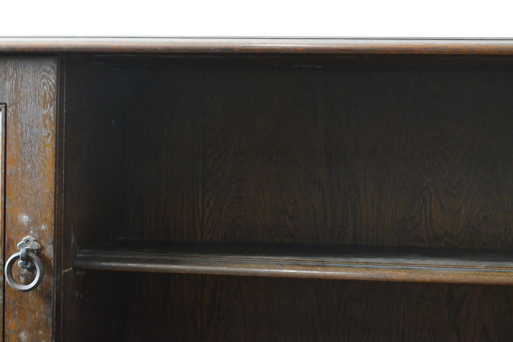 和製ビンテージ　神戸洋家具　永田良介商店　落ち着いた色合いとクラシカルな佇まいが魅力的なキャビネット(食器棚、カップボード、収納棚、飾り棚、ヴィンテージ)(R-059482)