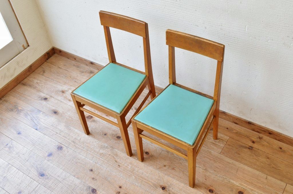 レトロ家具　レトロなデザインの椅子(イス)2脚セット