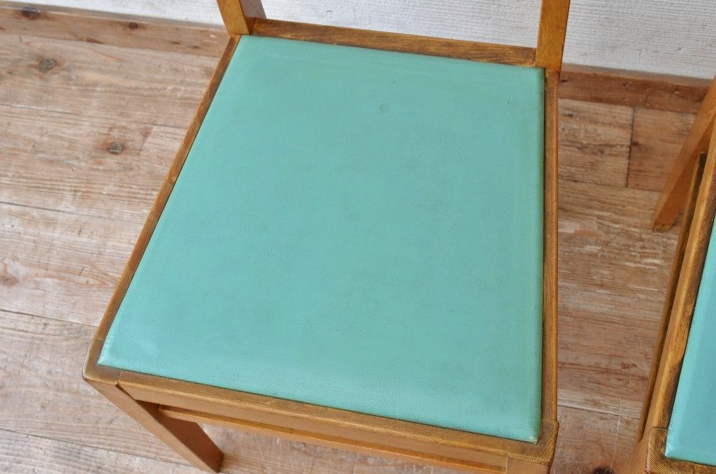 レトロ家具　レトロなデザインの椅子(イス)2脚セット