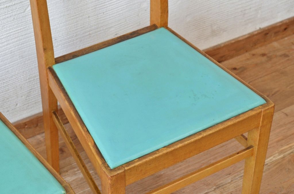 レトロ家具　レトロなデザインの椅子(イス)2脚セット