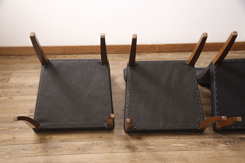 中古　イタリア家具　ス・ミズーラ(SU MISURA)　Brianza(ブリアンツァ)　クラシカルで洗練された佇まいが魅力のダイニングチェア4脚セット(椅子)(R-053190)