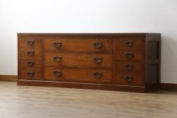 中古　美品　高級品!!　天板タモ材　本体欅(ケヤキ)材　和モダンスタイルのお部屋におすすめな漆塗りローチェスト(和箪笥、収納タンス、ローボード、テレビボード、テレビ台、引き出し、リビングボード)(定価推定約80万円)(R-074558)