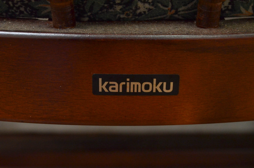 中古 美品 カリモク家具(karimoku) ゆったりと座れるキャスター