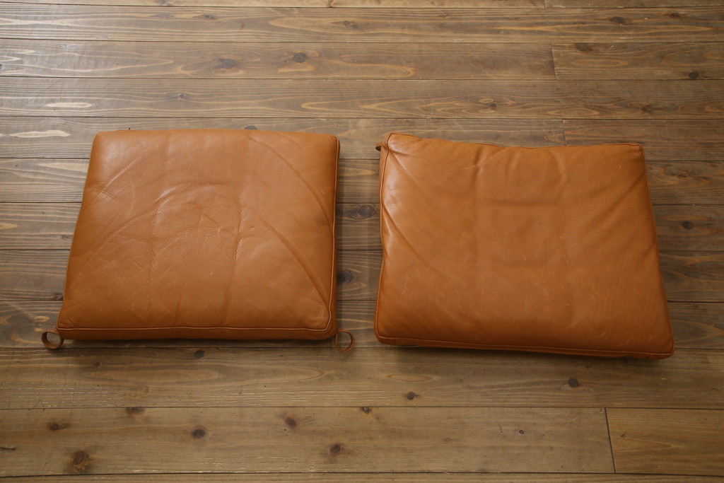 デンマークビンテージ　P.Jeppesen Mobelfabrik 　PJ Furniture(P.J.ファニチャー社)　Ole Wanscher(オーレ・ヴァンシャー) 　本革(レザー)　PJ149 Colonial Chair(コロニアルチェア)　ミッドセンチュリースタイルの空間づくりにおすすめのアームチェア(イージーチェア、1人掛けソファ、ヴィンテージ、北欧)(R-077899)