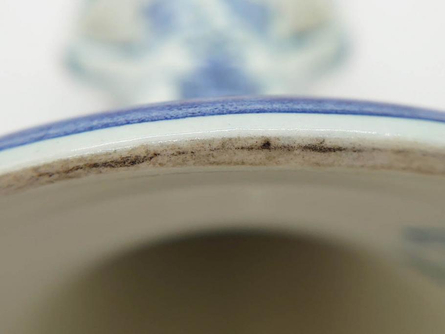 ジャンク品　ビンテージ　オランダ　DELFT(デルフト)　ブルーハンドペイント　細かな染付に匠の技が光る置時計(風車、花、フラワー、草花、風景、ヴィンテージ、陶器)(R-078694)