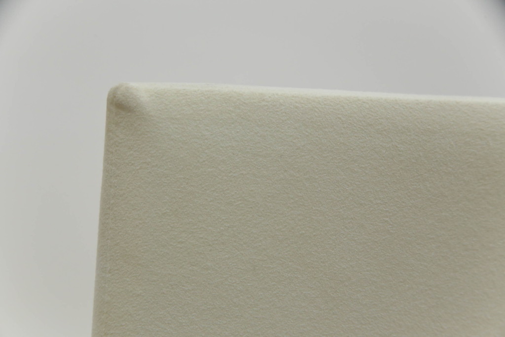 中古　短期展示品　Cassinaixc.(カッシーナイクスシー)　IXC. R&D(イクスシー.R&D)　LINE(ライン)　ウルトラスエード(ULTRASUEDE)　Eランク　シンプルですっきりとした佇まいが魅力のダイニングチェア(椅子、イス、アームレスチェア、店舗什器)(定価約7万7千円)(R-072573)