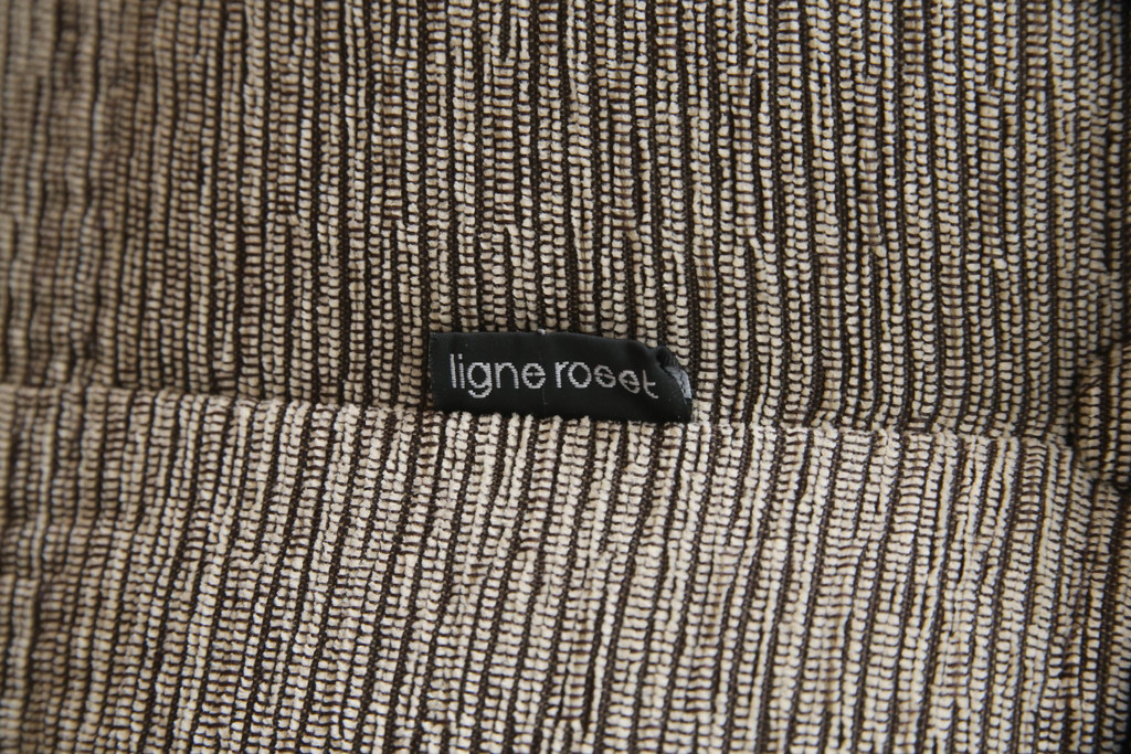 中古　フランス家具　ligne roset(リーン・ロゼ)　ROSETTOGO(ロゼトーゴ)　洗練されたモダンデザインが目を引く二人掛けソファ(リーンロゼ、2人掛け、ローソファ)(R-068619)