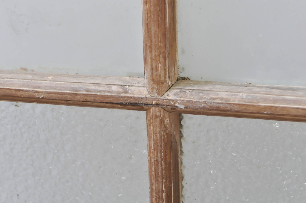 アンティーク建具　レトロ空間におすすめな縦格子のガラス窓3枚セット(引き戸、ガラス戸)(R-076592)