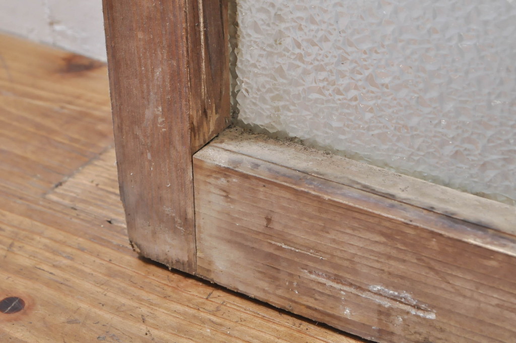 アンティーク建具　レトロ空間におすすめな縦格子のガラス窓3枚セット(引き戸、ガラス戸)(R-076592)