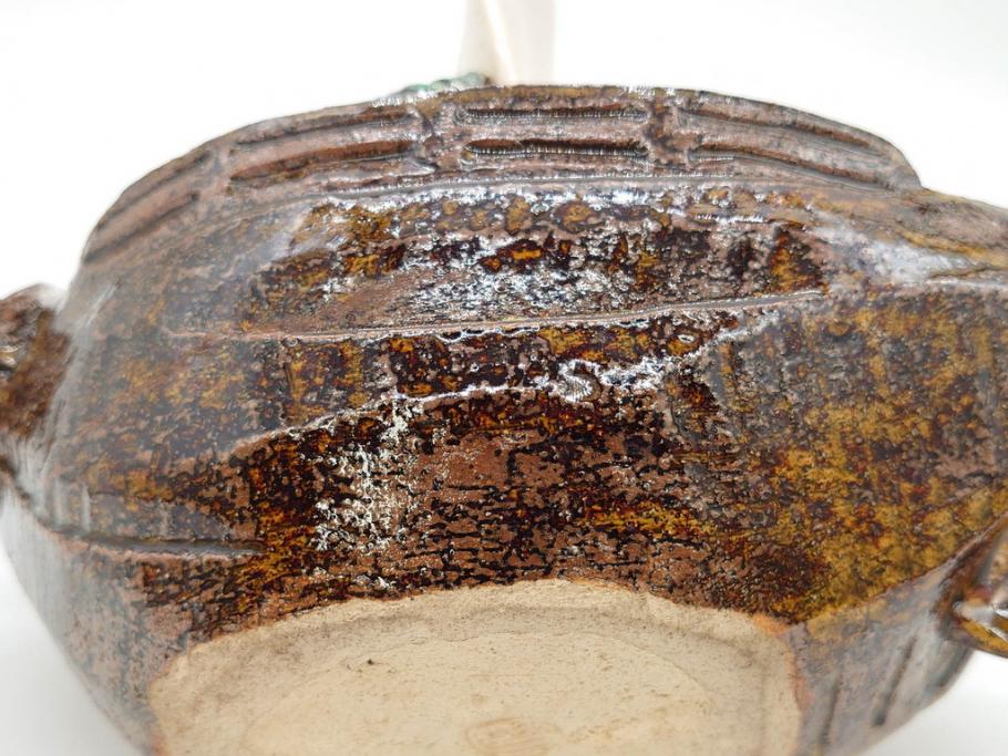 伊東陶山　高さ約20cm　細部まで丁寧に作られた宝舟(商売繁盛、宝船、縁起物、帆船、七福神、八仙、置物、オブジェ、共箱付き)(R-078649)