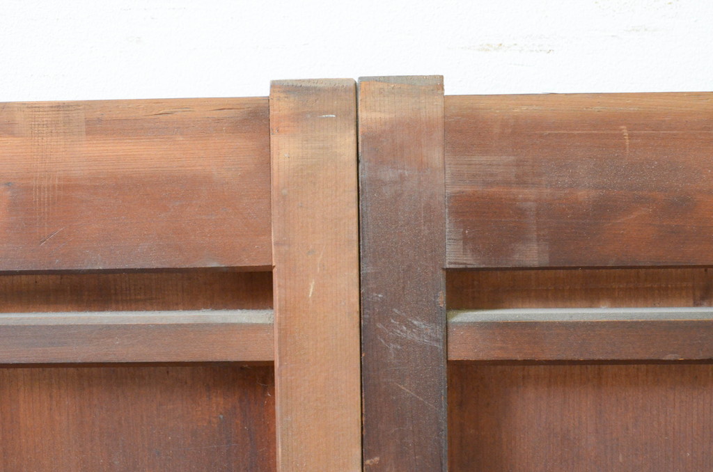 アンティーク建具　杉材　柾目の美しい幅狭板戸窓2枚セット(引き戸)(R-069663)