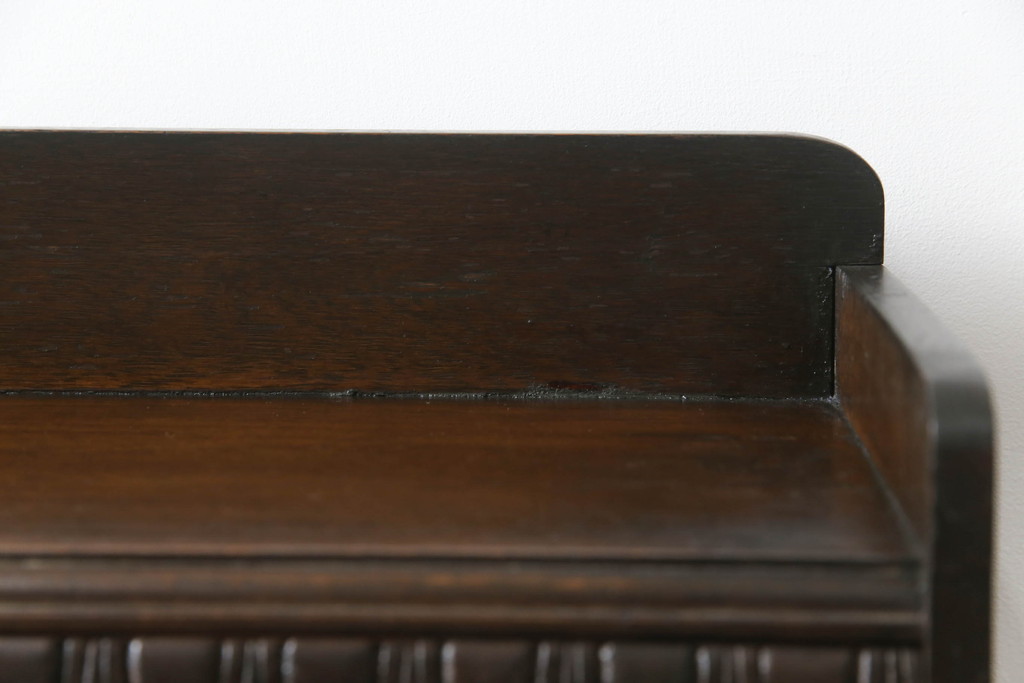 イギリスアンティーク　小振りなサイズ感で使いやすいオーク材の本棚(書棚、飾り棚、ラック、収納棚)(R-064160)