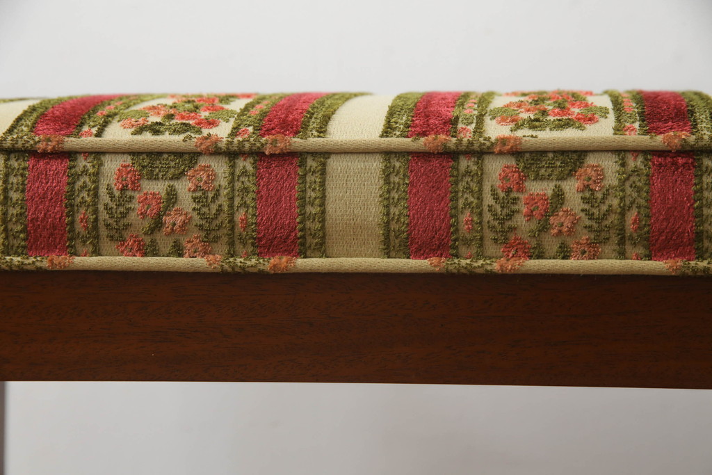 中古　美品　DREXEL HERITAGE(ドレクセルヘリテイジ)　Triune(トライユン)　Eグレード　J2440　直線的なフォルムが美しいスツール(オットマン、椅子、イス、チェア)(定価約10万円)(R-067110)