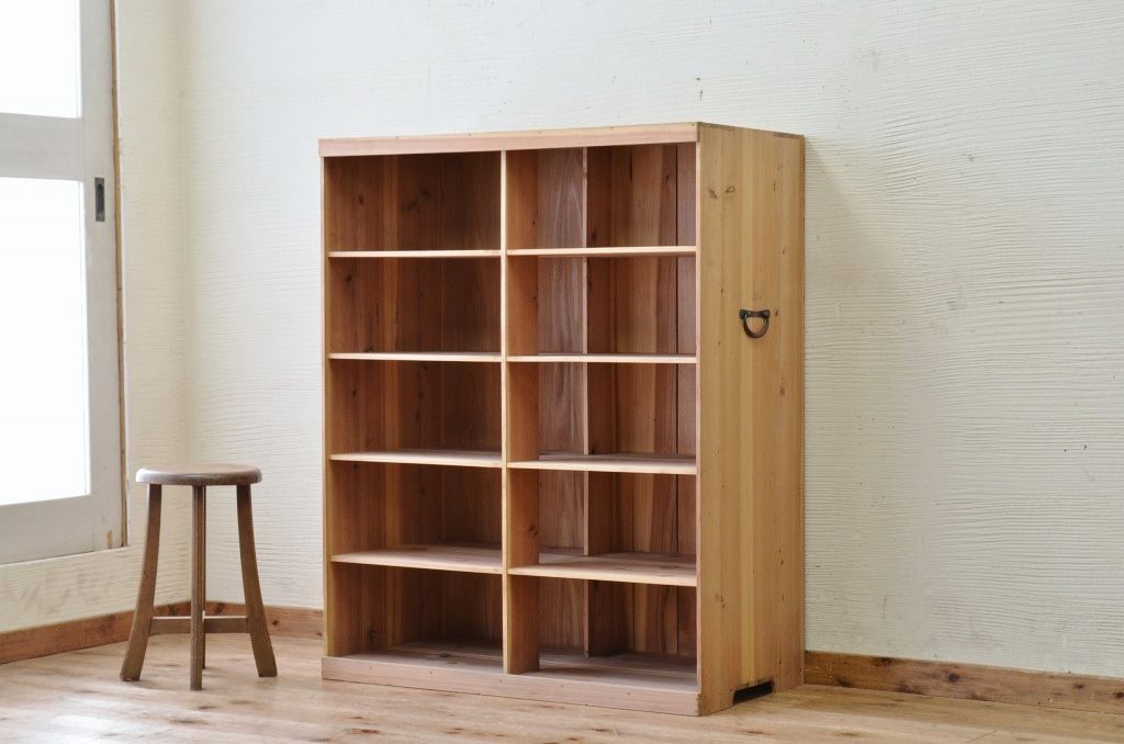 アンティーク家具　古い木味のアンティーク飾り棚(収納棚、飾り棚)1