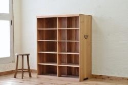 アンティーク家具　古い木味のアンティーク飾り棚(収納棚、飾り棚)1