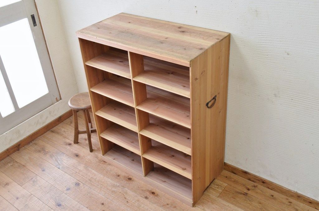 アンティーク家具　古い木味のアンティーク飾り棚(収納棚、飾り棚)1