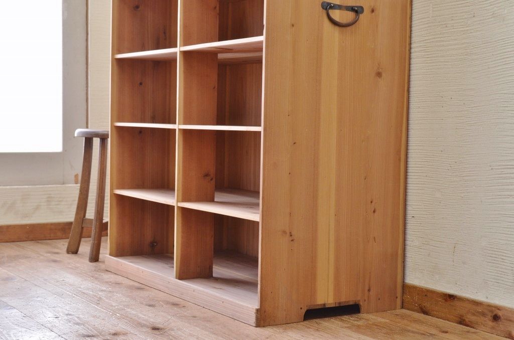 アンティーク家具　古い木味のアンティーク飾り棚(収納棚、飾り棚)1