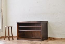 アンティーク家具　古い木のシンプルな飾り棚(ローボード)
