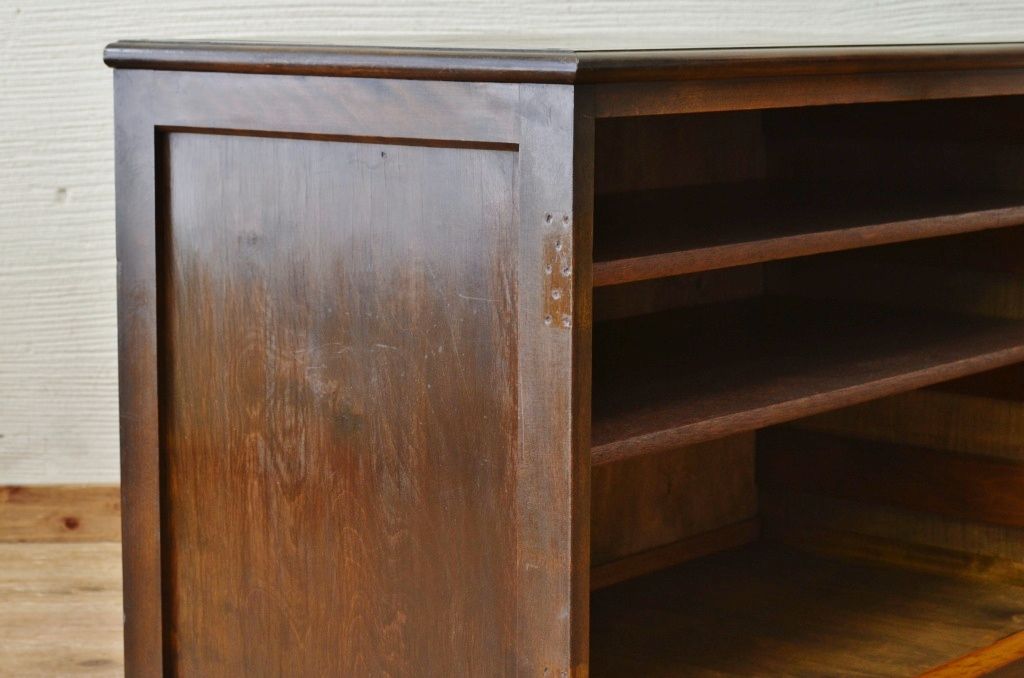 アンティーク家具　古い木のシンプルな飾り棚(ローボード)