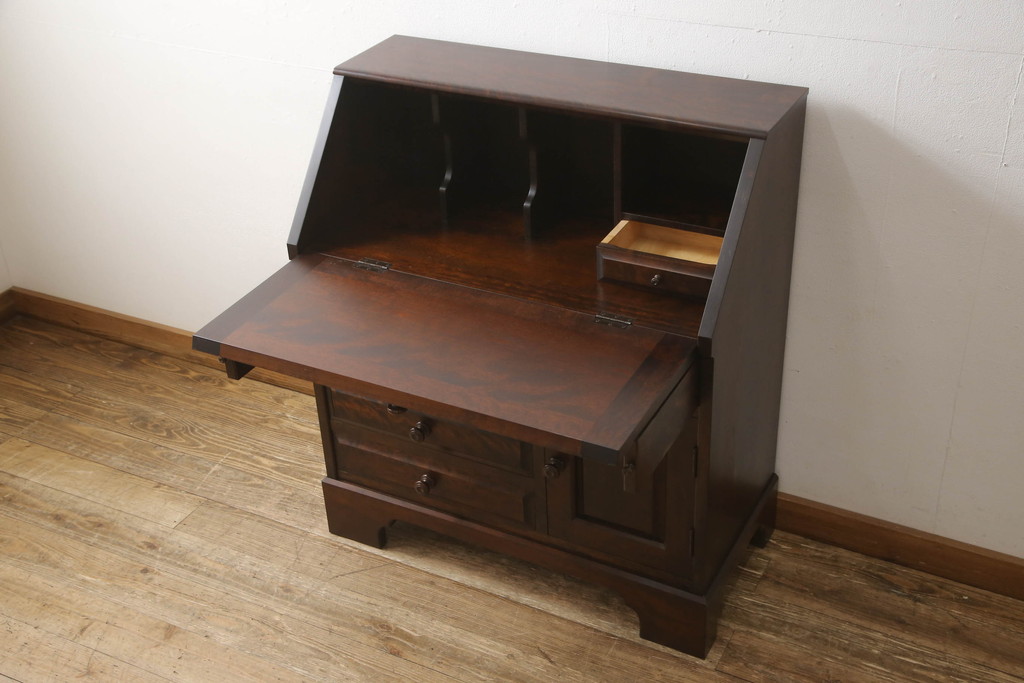 中古　北海道民芸家具　上質な作りが魅力のライティングビューロー(机、在宅ワーク用デスク、ワークデスク、引き出し)(定価約34万円)(R-063877)