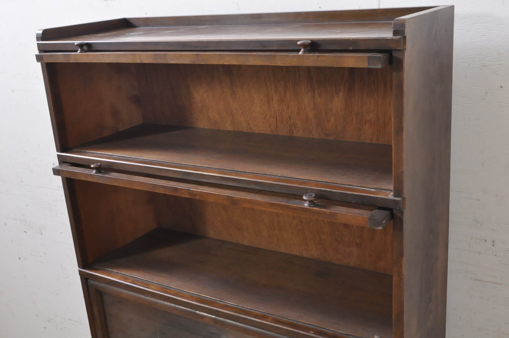 和製アンティーク 古いカバ材のスライド扉付きブックケース(本箱、本棚 
