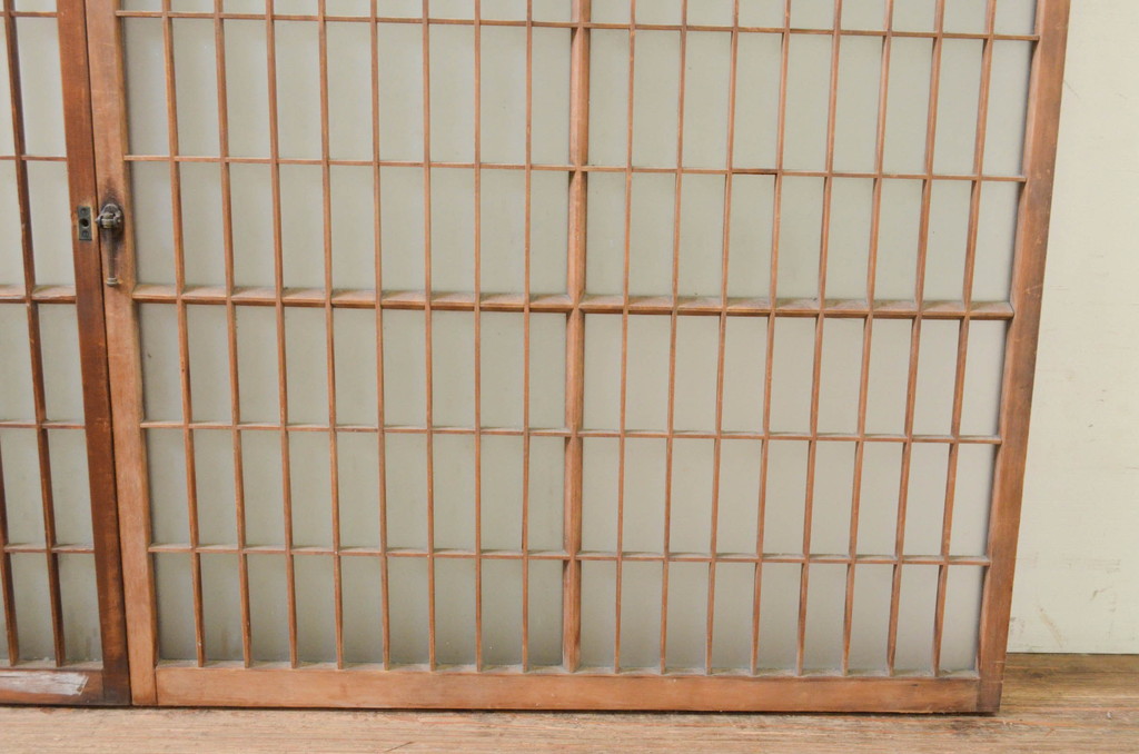 アンティーク建具　レトロな空間を演出する格子入りガラス窓2枚セット(引き戸、ガラス戸、ガラス入り障子戸)(R-069667)