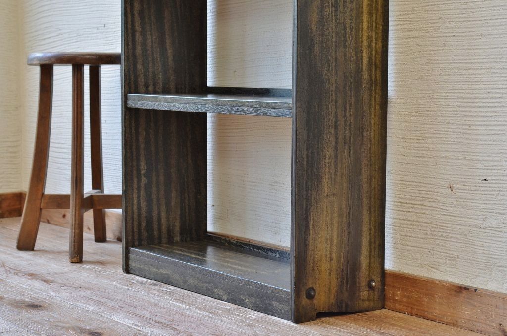 アンティーク家具　古い木のアンティーク本棚