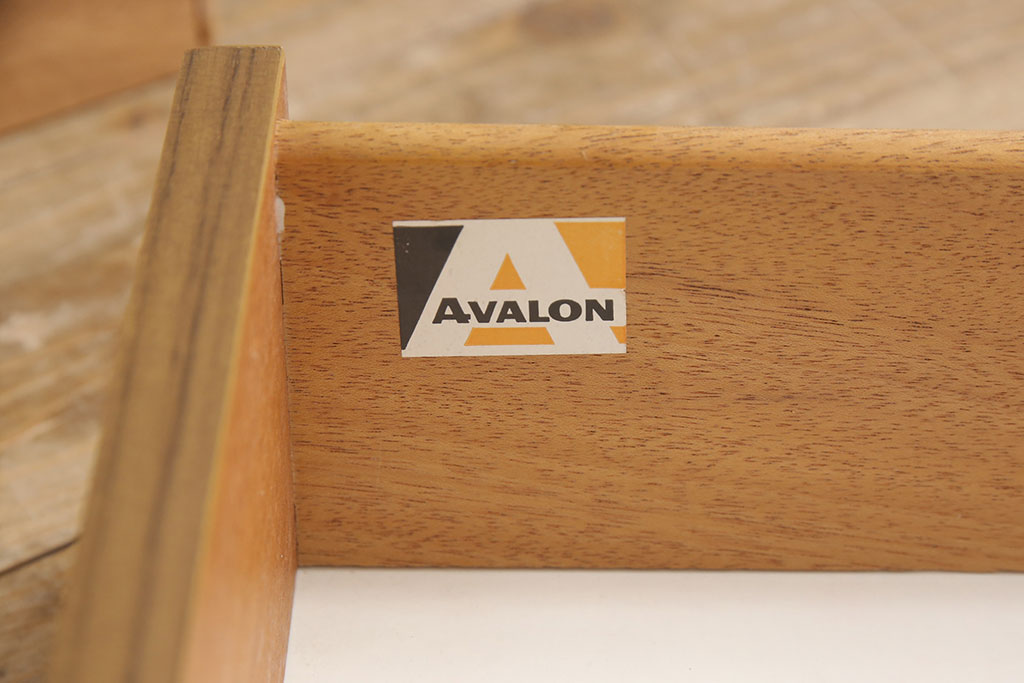 北欧ヴィンテージ　北欧家具　AVALON　チーク材　シンプルなサイドボード(サイドチェスト、引き出し、ビンテージ)(R-050182)