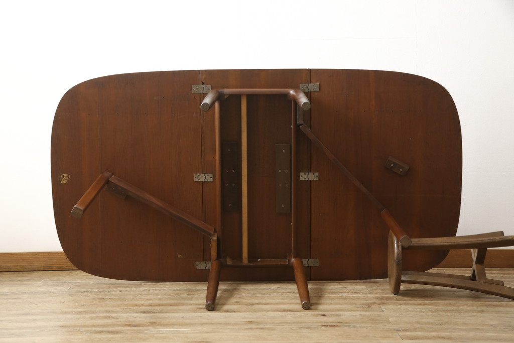 イギリスヴィンテージ　G-PLAN(ジープラン)　チーク材　シンプルなデザインで飽きのこないダイニングテーブル(バタフライテーブル、拡張式テーブル、ドロップリーフテーブル、ビンテージ)(R-050153)